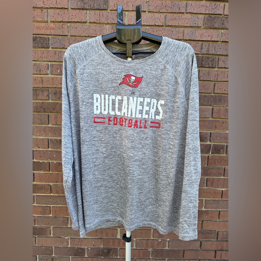 Tampa Bay Buccaneers NFL Long Sleeve Shirt Heathered Gray Mens Size XXL 2XL EUC